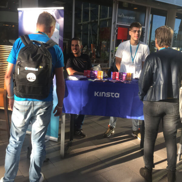 Más del stand de Kinsta en WordCamp Nijmegen